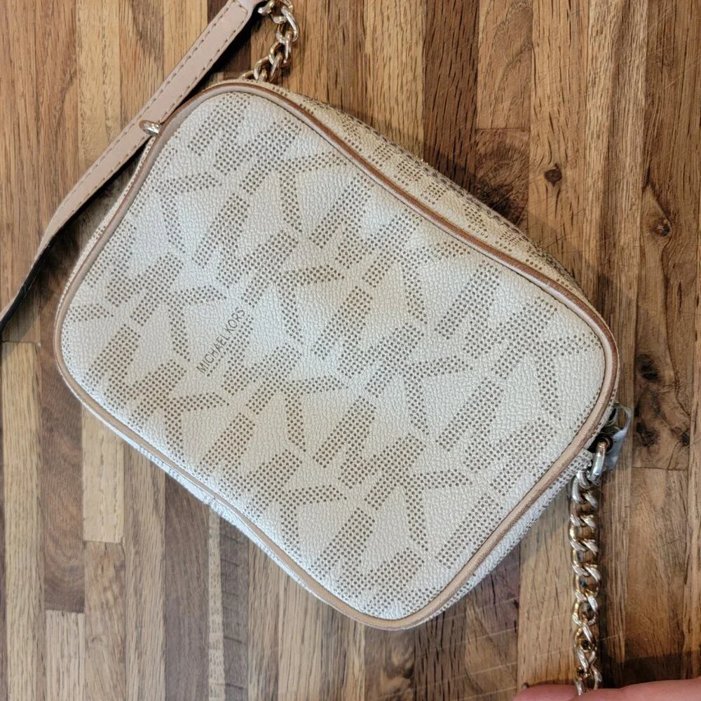 Michael Kors Jet Set Travel Signature Logo Canvas Small Crossbody Vanilla/Acorn - Picture 6 of 16